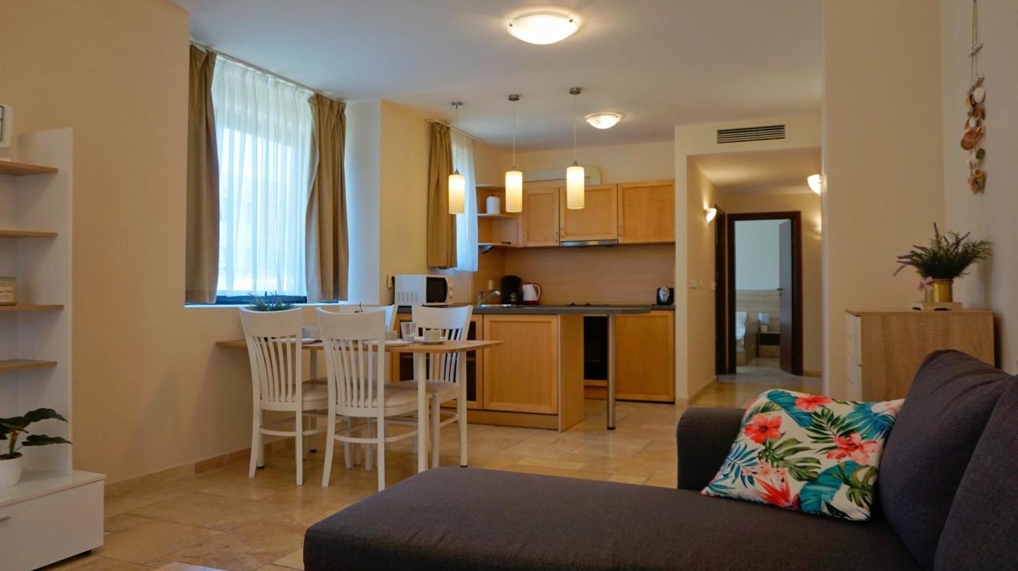 Ваканционни Апартаменти Калиакрия - Holiday Apartments Kaliakria Topola Kültér fotó