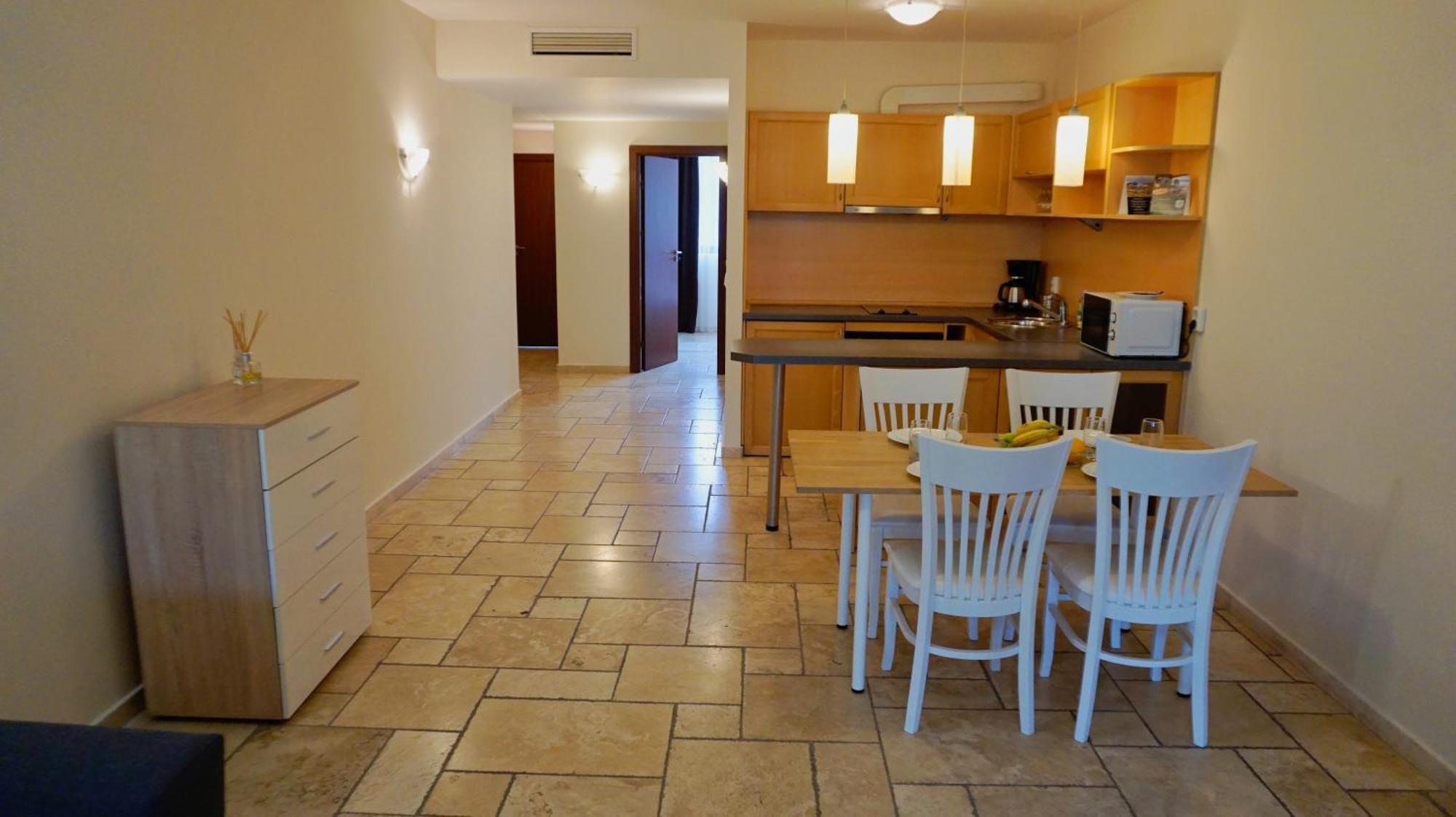 Ваканционни Апартаменти Калиакрия - Holiday Apartments Kaliakria Topola Kültér fotó